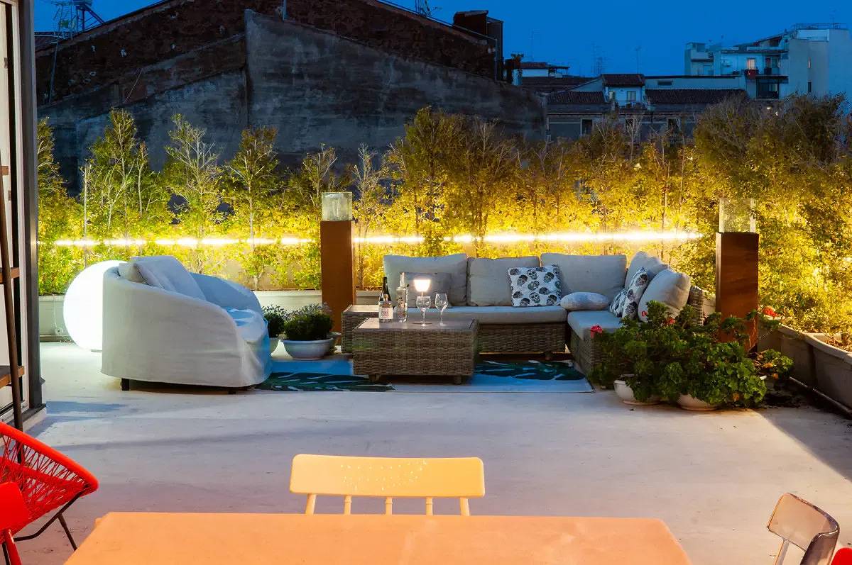 Apartamento vacacional entero, Apartamento de vacaciones para 12 personas aprox. 360 qm en Catania, Sicilia (Costa este de Sicilia) in Catania, Provincia de Catania