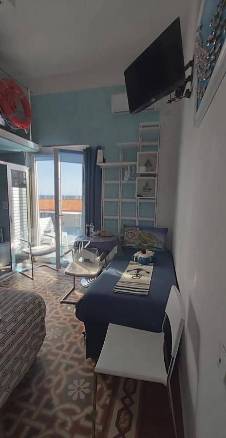 Chambre d’hôte pour 3 personnes, avec vue et terrasse, animaux acceptés dans Calabre - 3