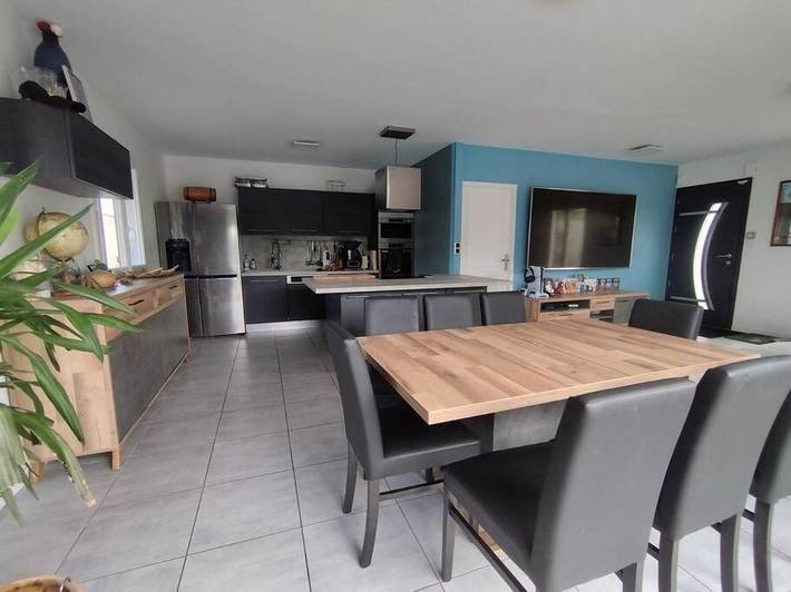 Location de vacances pour 8 personnes, avec jardin ainsi que terrasse et piscine à Andilly - 3