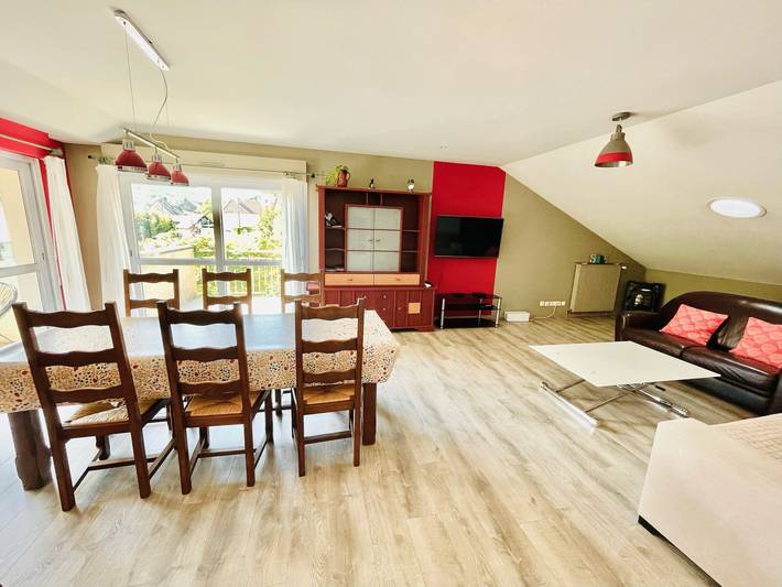 Gîte pour 6 personnes, avec terrasse à Beure