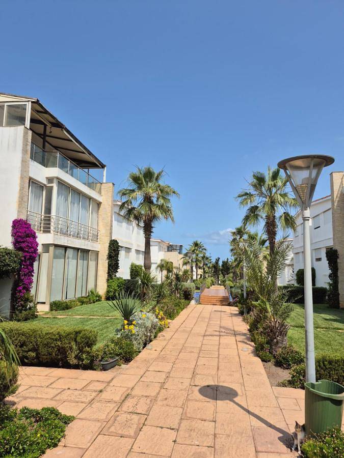 Appartement de vacances pour 5 personnes, avec terrasse et vue ainsi que piscine et jardin