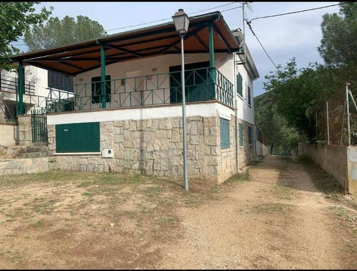 Casa rural para 6 personas, con balcón además de vistas al lago y vistas en Provincia de Madrid - 2