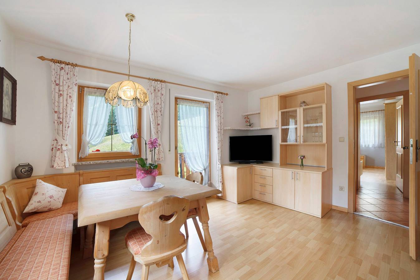 Ganze Wohnung, Ferienwohnung 'Hienerhof' mit Bergblick, privater Terrasse und Wi-Fi in Ulfas, Moos in Passeier