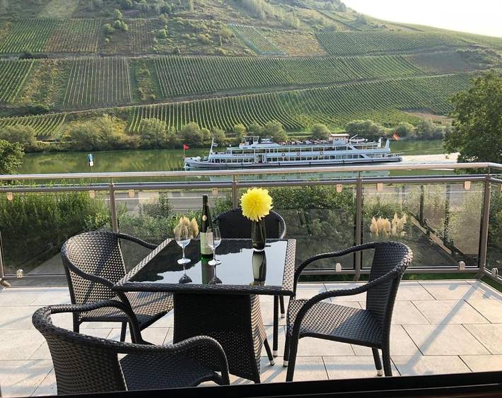 Ferienwohnung für 4 Personen, mit Ausblick und Garten in Briedel - 2