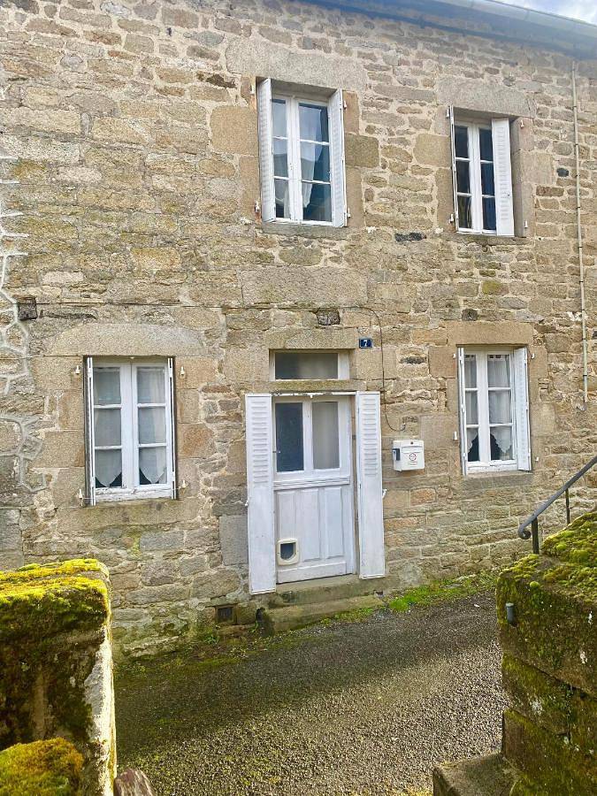 Appartement entier, One-Bedroom House in Treignac, Région de Tulle