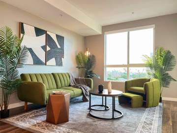 Gîte pour 3 personnes, avec piscine ainsi que balcon et jardin, adapté aux familles à Los Angeles