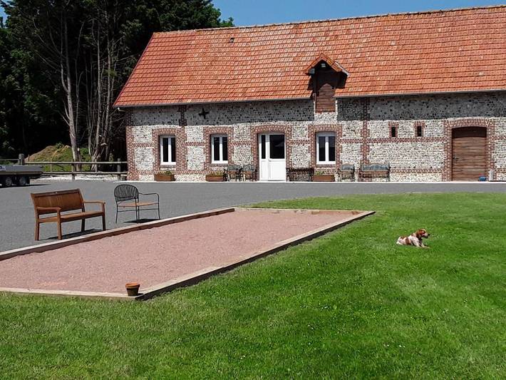 Location de vacances pour 6 personnes, avec Terrasse ainsi que Jardin et Vue à Thiergeville