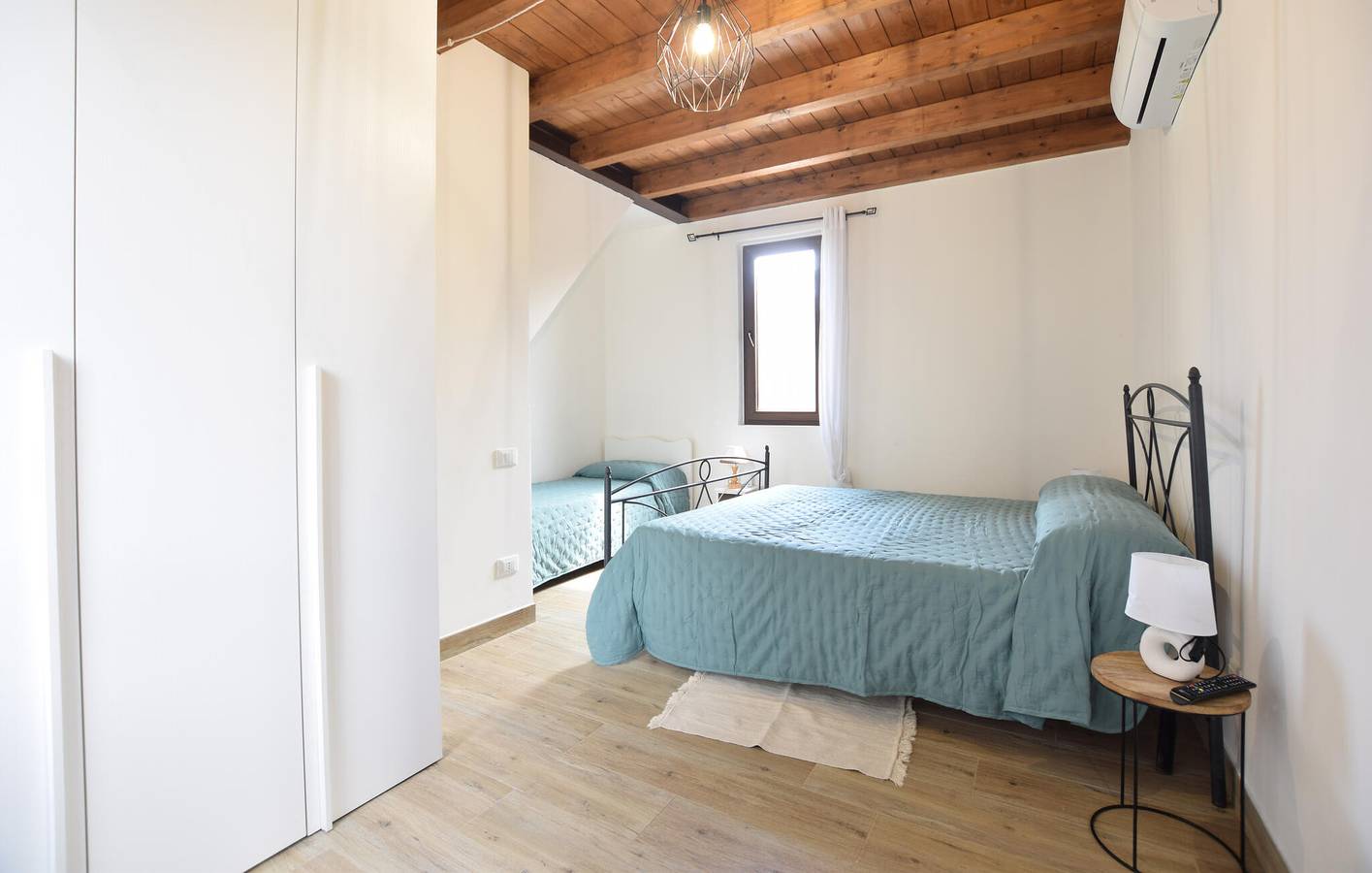 Appartement de vacances entier, Appartement confortable près du centre-ville avec WiFi et parking in Santo Stefano di Magra, Parc naturel régional de Montemarcello-Magra-Vara