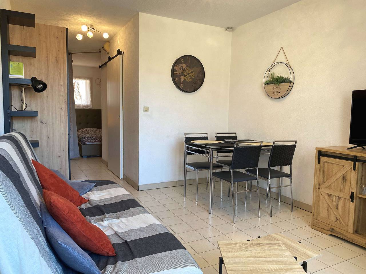 Appartement entier, Appartement T1 avec terrasse, tout équipé, proche commodités à Balaruc-les-Bains in Balaruc-les-Bains, Côte d'Améthyste