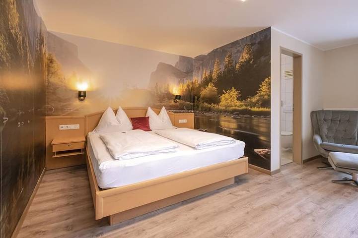 Ferienhaus für 3 Personen, mit Garten und Sauna sowie Balkon und Pool, mit Haustier am Achensee