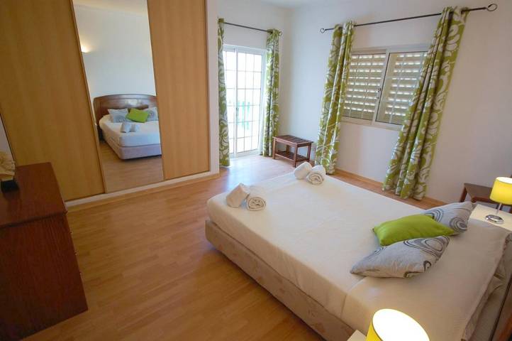 Casa rural para 8 personas, con vistas además de piscina y jardín, Se admiten mascotas en Silves - 4