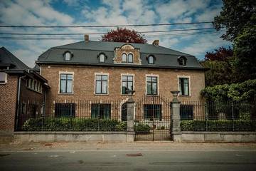 Cottage pour 3 personnes, avec jardin ainsi que vue et piscine à Frasnes-lez-Anvaing