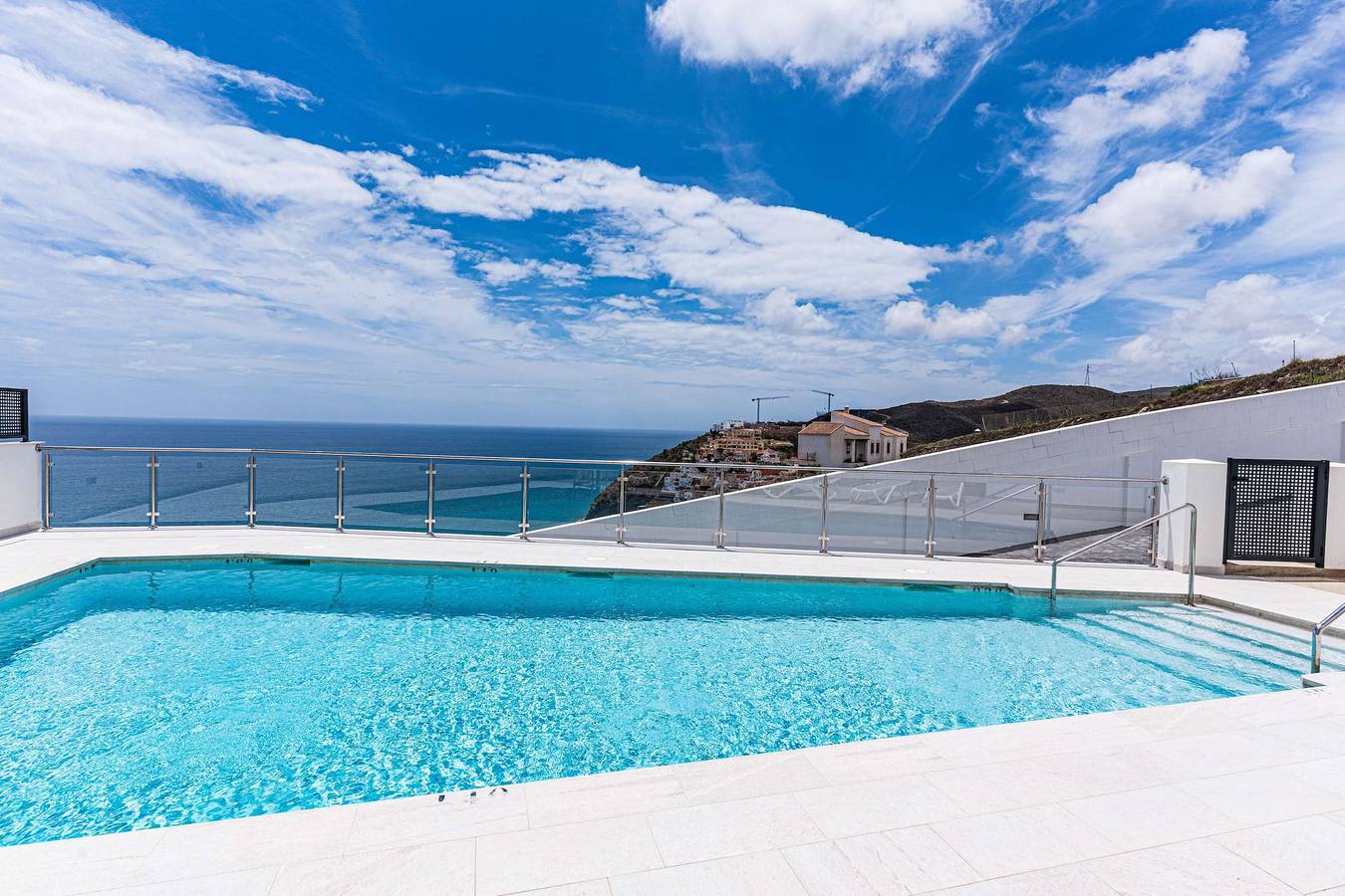 Hel lägenhet, Terrazas de Ladera in Punta Lara (Nerja), Nerja