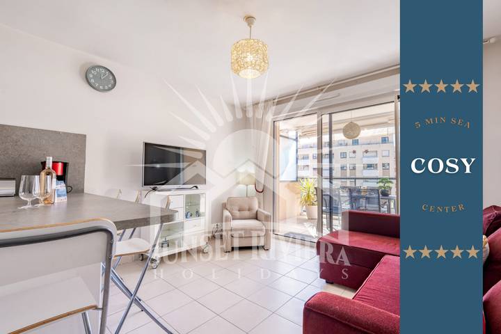 Appartement de vacances pour 4 personnes, avec balcon à Juan-les-Pins