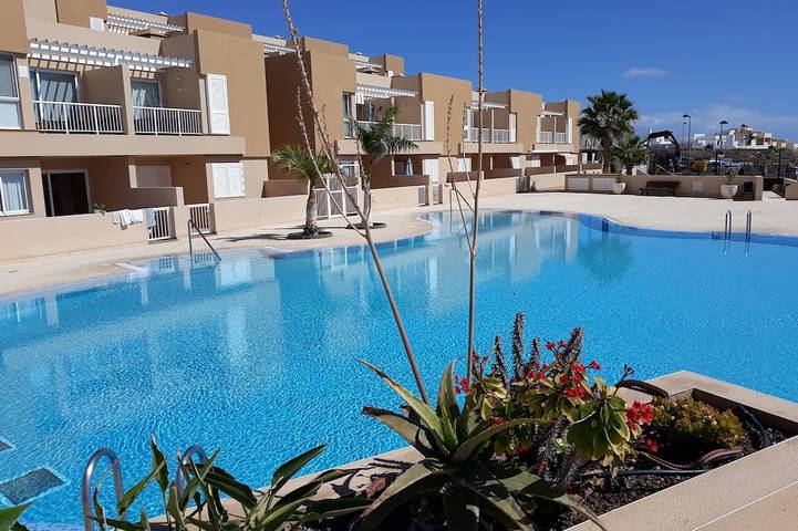 Ferienwohnung für 4 Personen, mit Balkon und Pool - 1