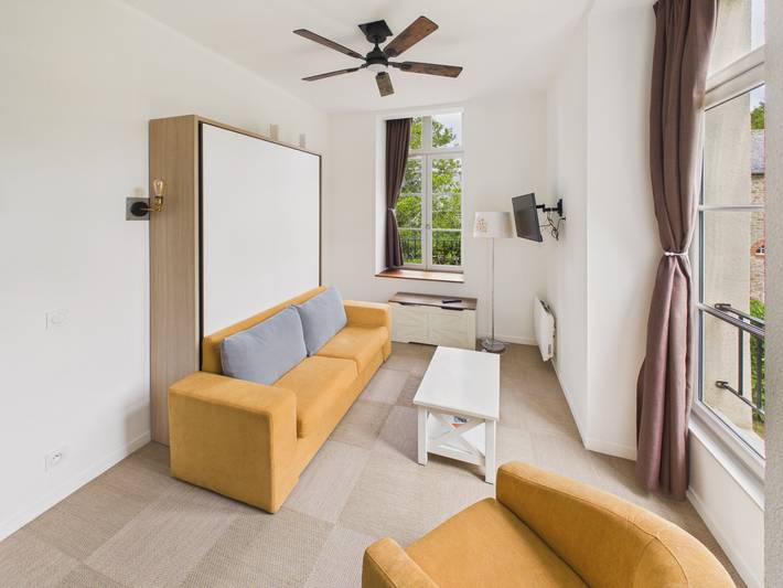 Appartement entier, Appartement dans un château avec piscine - 4 pers in Baden (France), Côte des Mégalithes