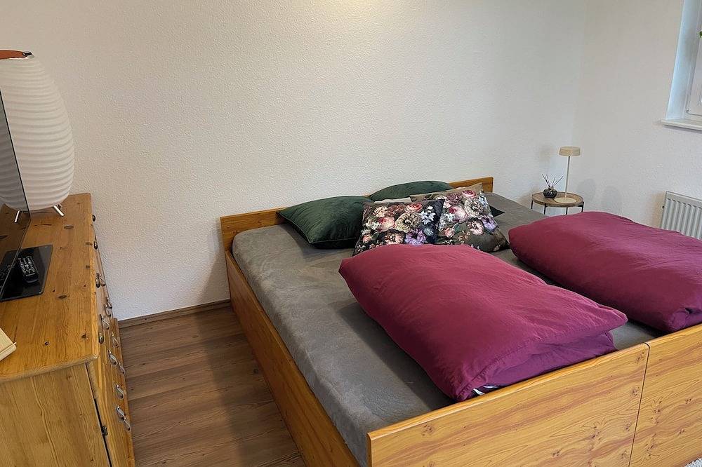 Ganze Wohnung, Gemütliche und komfortable Ferienwohnung mit Blick in den Garten in Murrhardt, Rems-Murr-Kreis