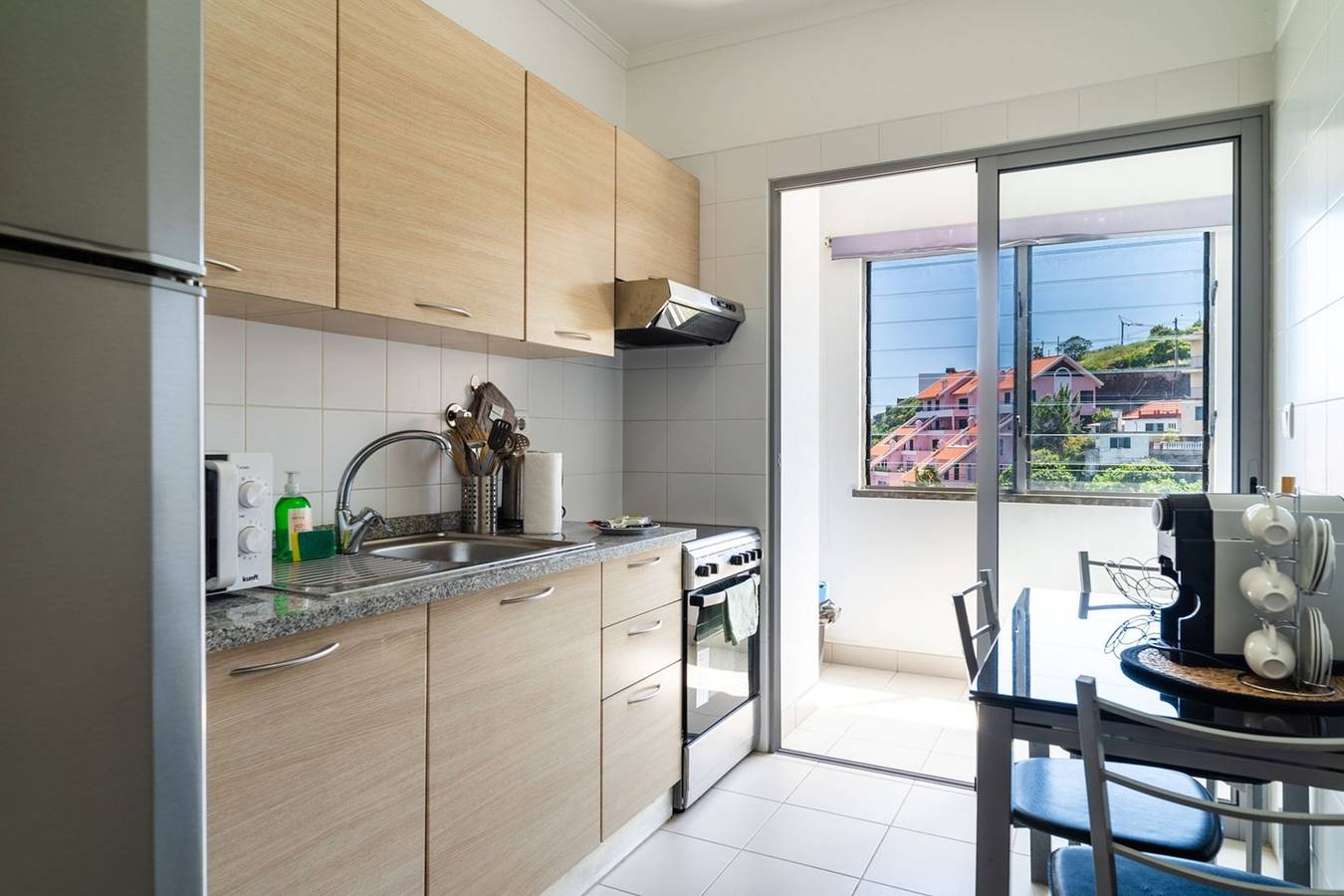 Ganze Wohnung, Ferienwohnung für 4 Personen mit Balkon in Santa Cruz (Madeira), Madeira