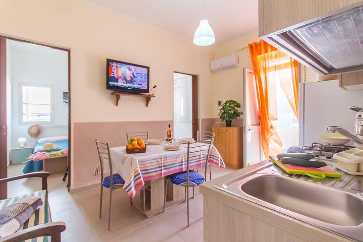 Gîte pour 4 personnes, avec balcon à Sant'Isidoro - 2