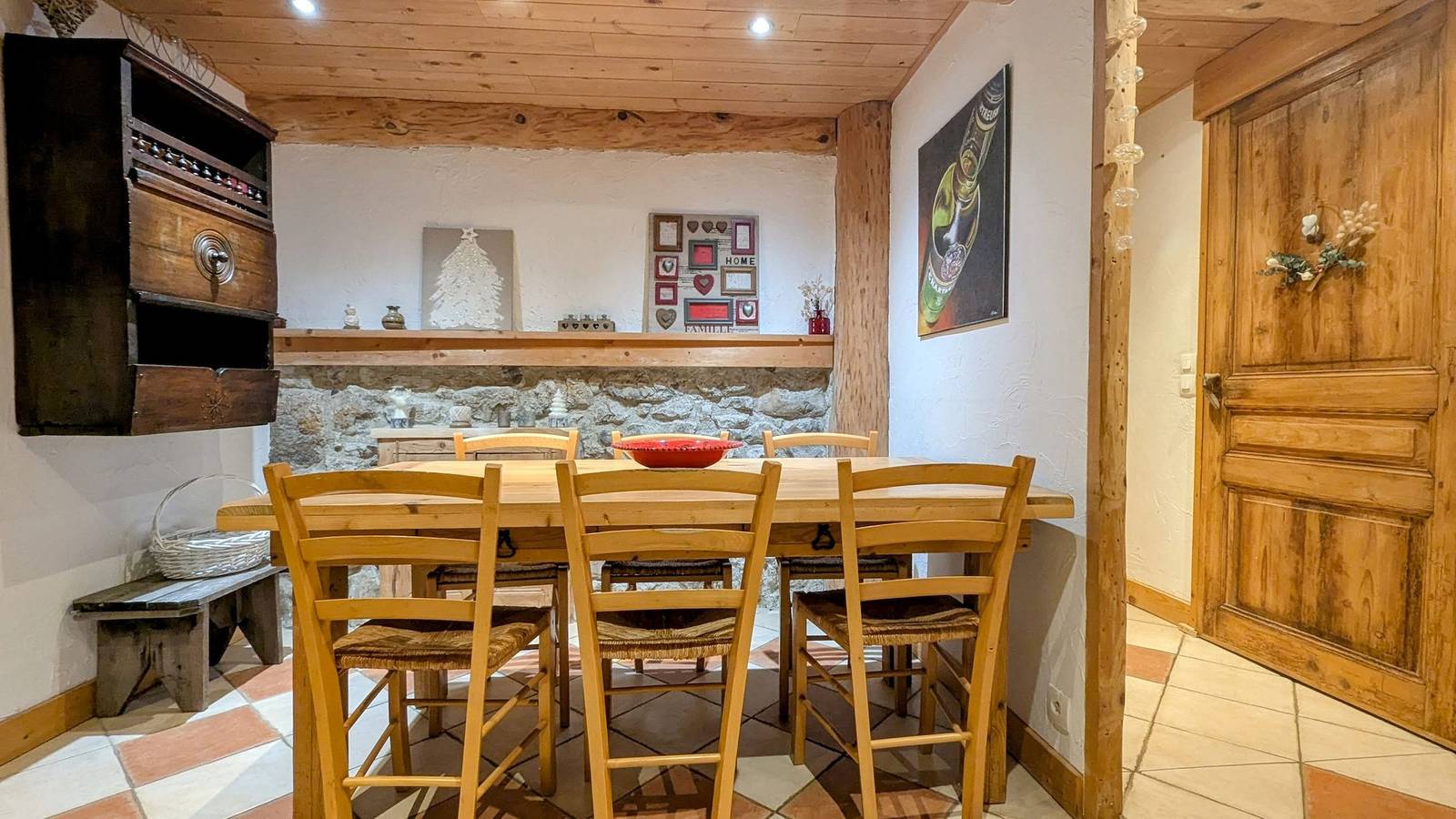 Gîte dans un chalet typique montagne au cœur de la Chartreuse in Saint-Pierre-d'Entremont, Isère