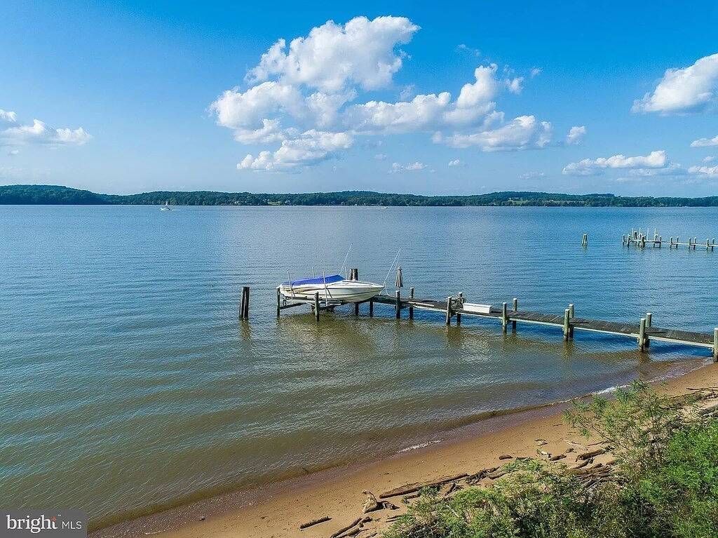 Private Waterfront Estate with Pool, Private Beach and Dock in Chesapeake Bay