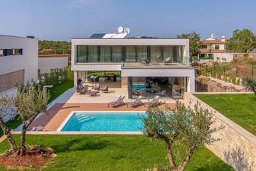 Villa voor 8 Personen in Rovinjsko Selo, Rovinj, Afbeelding 1