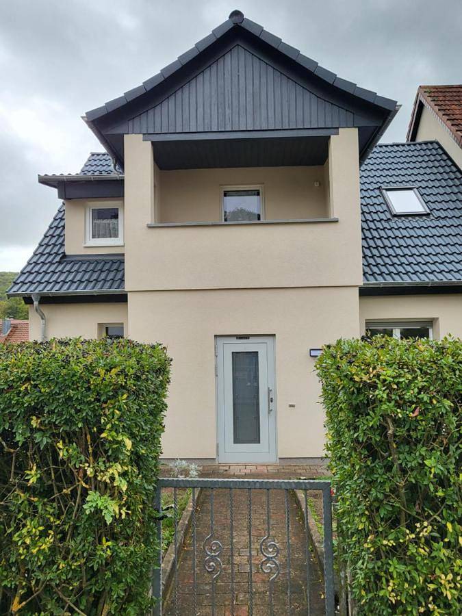 Ganze Wohnung, Three-Bedroom Apartment with View in Sulzfeld, Rhön-Bayern