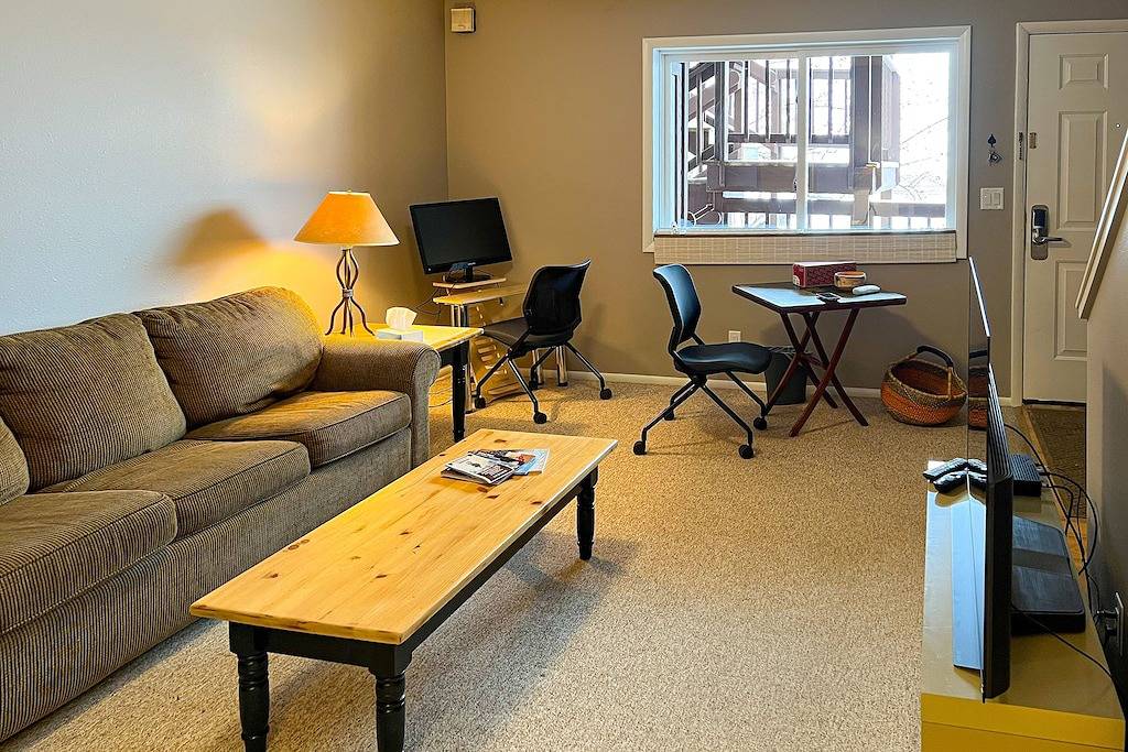 Ganze Wohnung, 2-story townhome with mountain & ski views, wood-burning fireplace - near lifts in Jackson (WY), Grand Teton Nationalpark