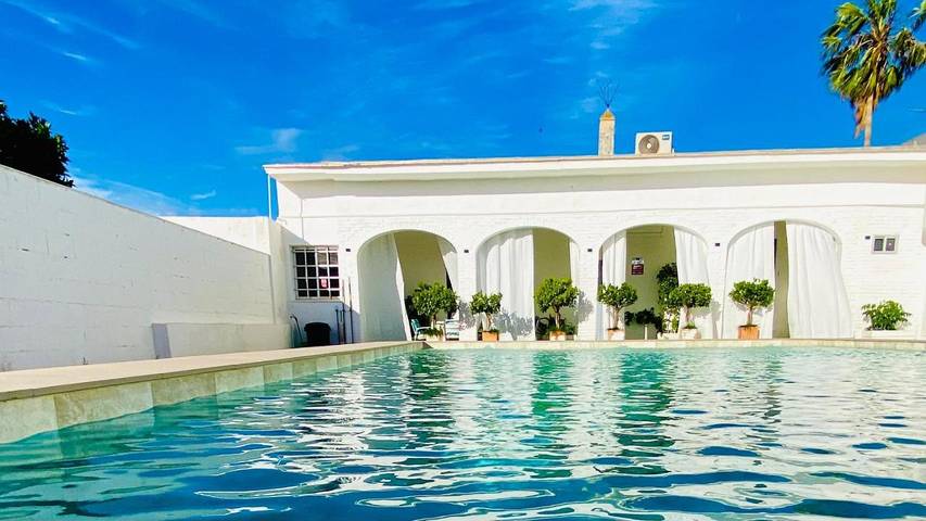 Ferienhaus für 8 Personen, mit Kinderpool und Garten sowie Pool und Ausblick - 1