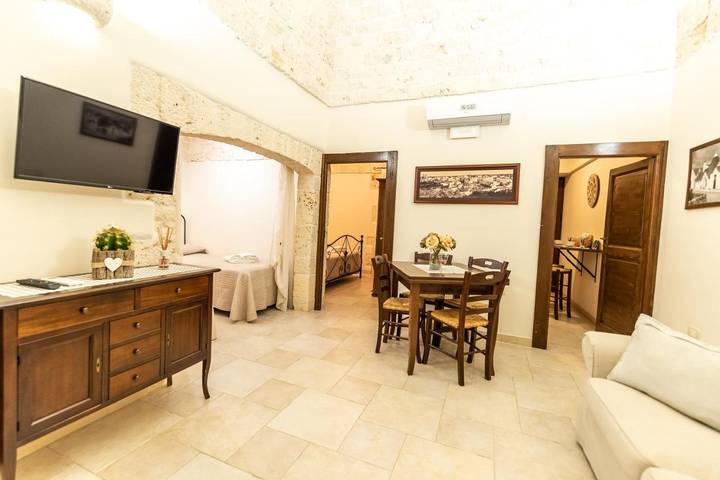 Location de vacances pour 4 personnes, avec jardin à Alberobello