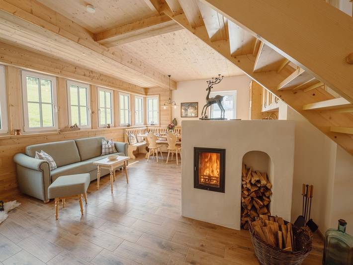 Ferienhaus für 8 Personen, mit Garten und Sauna sowie Pool und Balkon im Salzkammergut