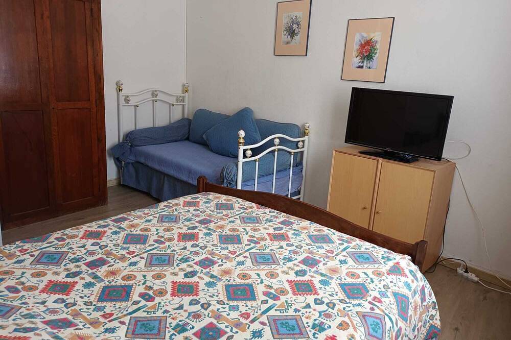 Entire apartment, Apartment - Ile De Porquerolles in Hyeres, Porquerolles