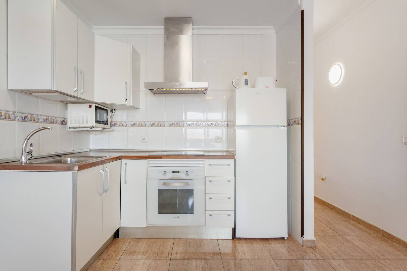 Vacation Home 'Apto Luminoso Lagos Del Cotillo' with Mountain View and Wi-Fi in El Cotillo, La Oliva