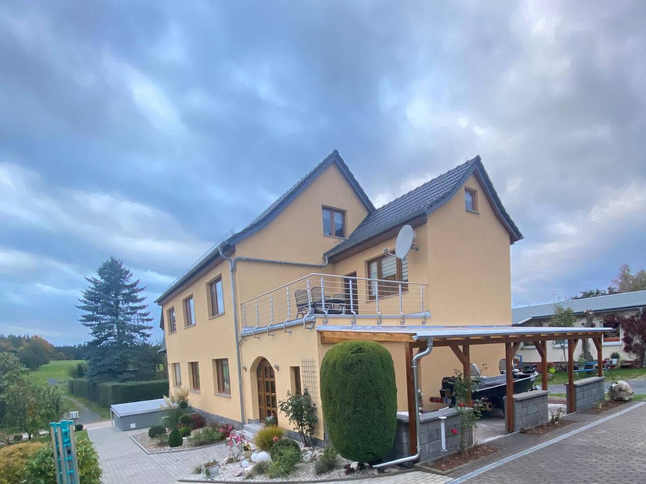 Ganze Ferienwohnung, Ferienwohnung Neugrodda - Ferienwohnung mit drei Räumen in Bad Blankenburg, Ostthüringen