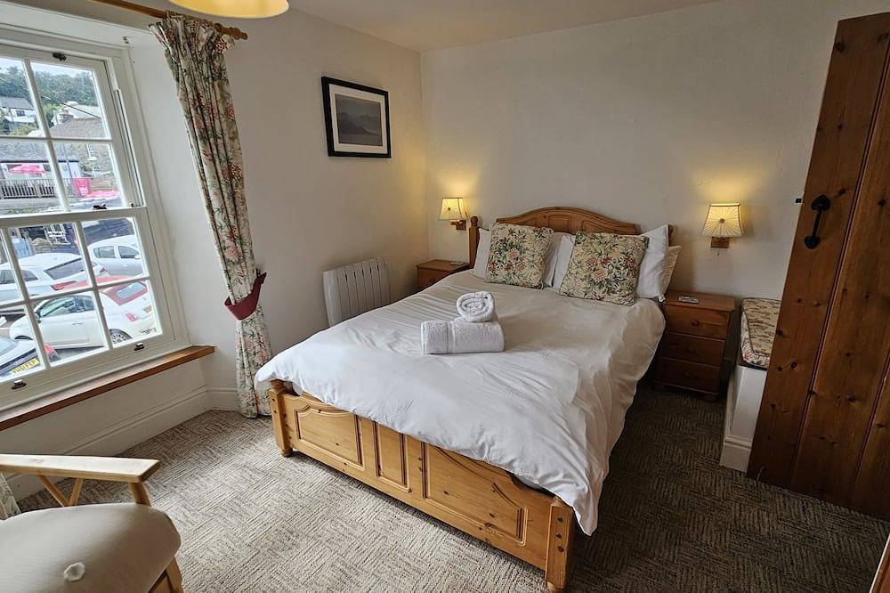 Hillside Cottage -  a cottage that sleeps 5 guests  in 2 bedrooms in Portscatho, Cornwall