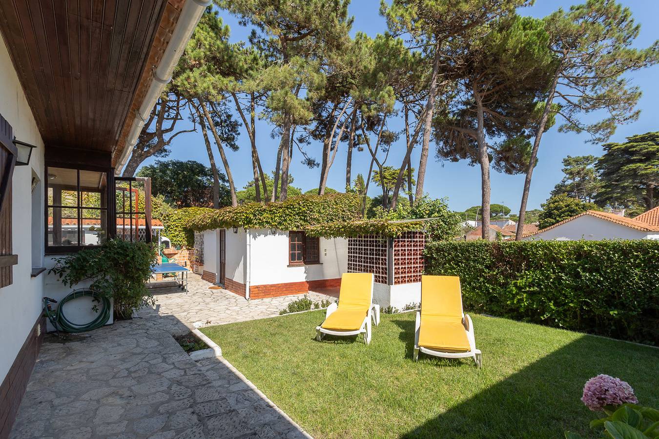 Charming  House and Terrace By Gt House in Colares, Costa de Lisboa