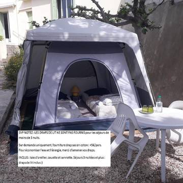 Tente pour 2 personnes, avec vue ainsi que terrasse et jardin dans l' Hérault