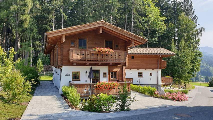 Chalet für 6 Personen, mit Garten und Sauna sowie Terrasse in Leogang