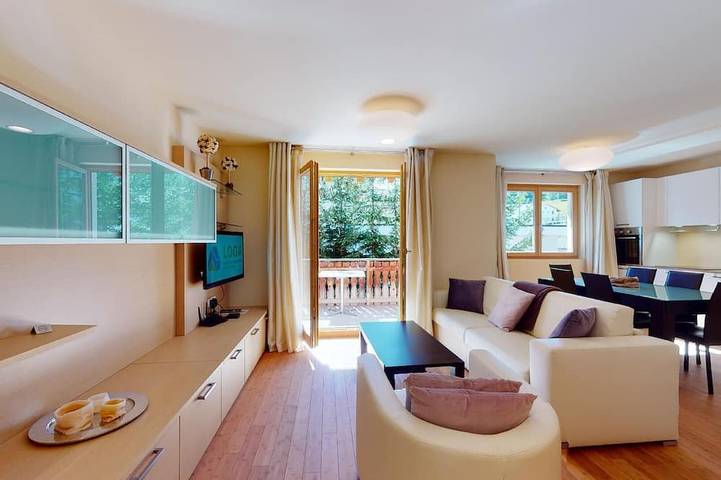 Ferienwohnung für 4 Personen, mit Balkon in Madulain