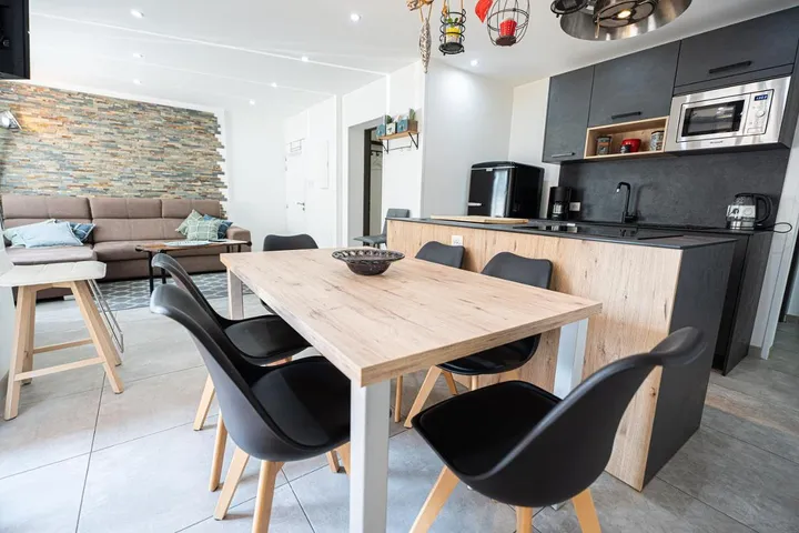 Apartamento de vacaciones para 6 personas, con vistas y balcón - 1
