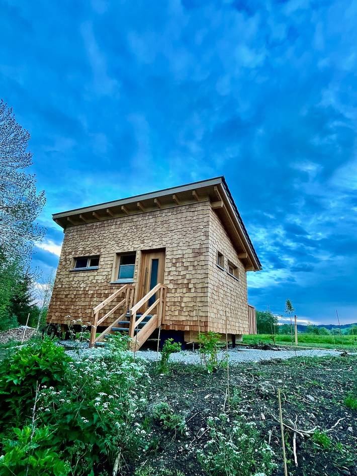 Ferienhaus für 2 Personen, mit Seeblick und Balkon sowie Sauna und Garten in Oberbayern