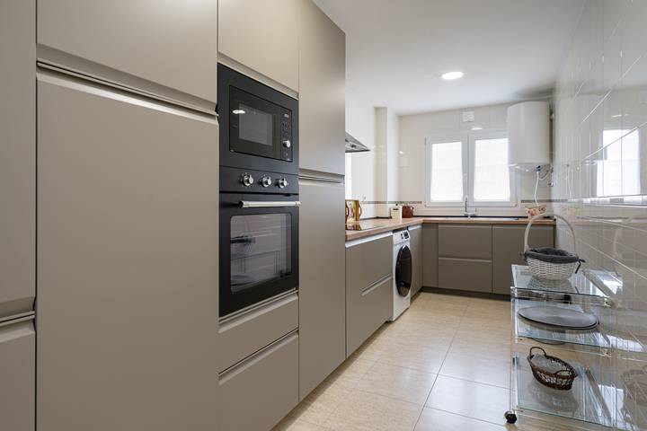 Ganze Wohnung, Ferienwohnung für 6 Personen mit Terrasse in Barriada Río San Pedro, Puerto Real