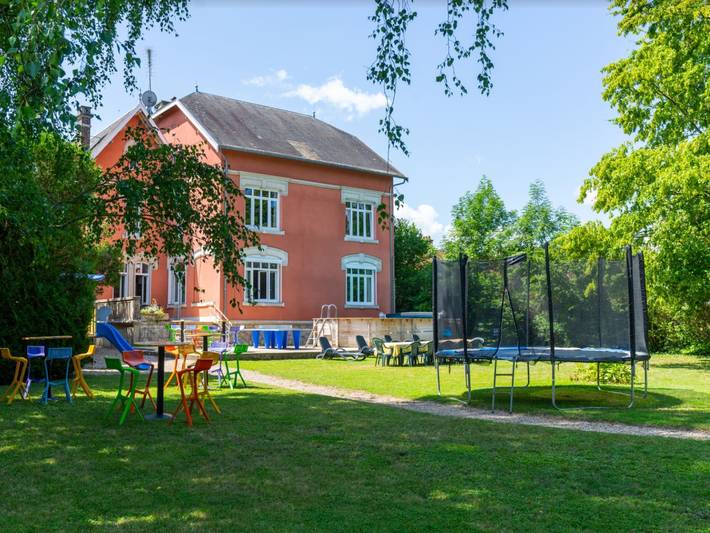 Gîte pour 15 personnes, avec terrasse