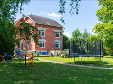 Gîte pour 15 personnes, avec terrasse à Montier-en-Der