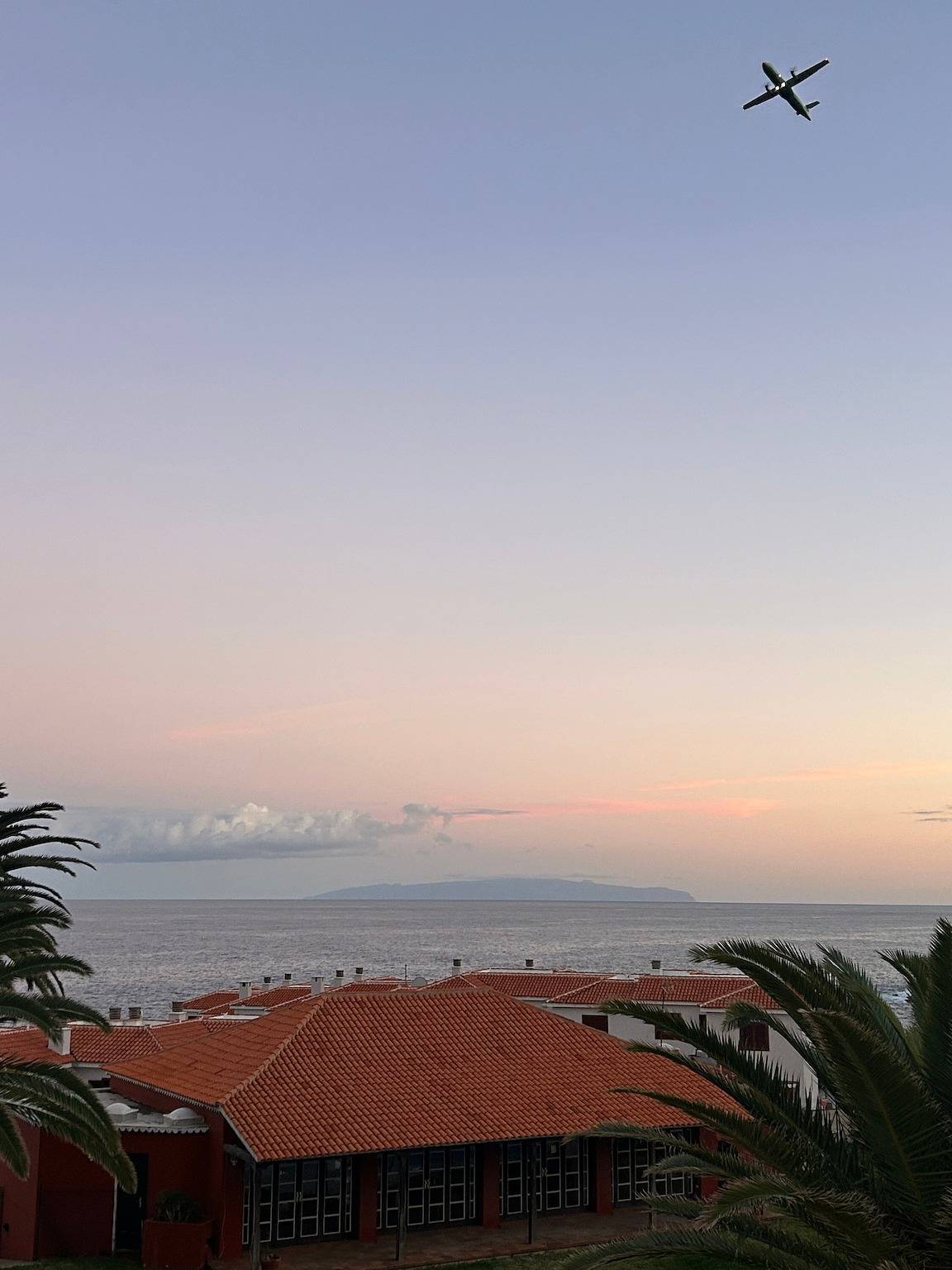 Ganze Wohnung, Ferienwohnung 'Salitre & Tea' mit Atlantikblick, Sandstrand, Pool & Wlan in Los Cancajos, La Palma Süd