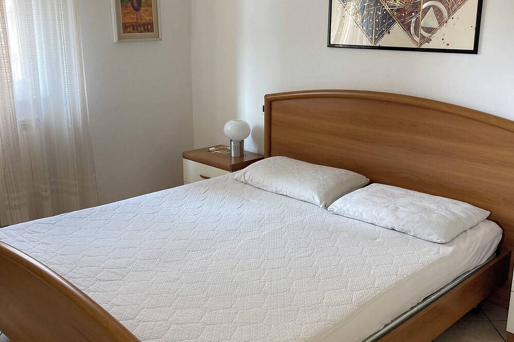 Apartamento entero, Apartment in small villa a few minutes walk from the sea in Ceriale, Riviera di Ponente