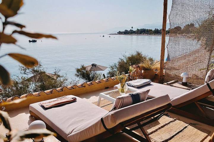 Gîte pour 2 personnes, avec Balcon et Jardin dans Ροδιά
