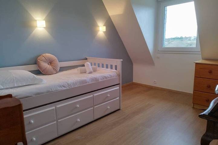 Gîte pour 10 personnes, avec balcon et jardin à Brélès - 4