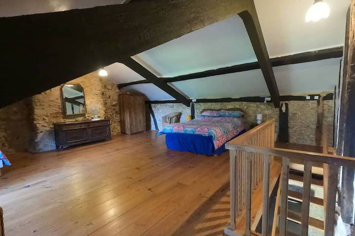 Gîte pour 4 personnes, avec jardin et piscine à Villamblard - 3