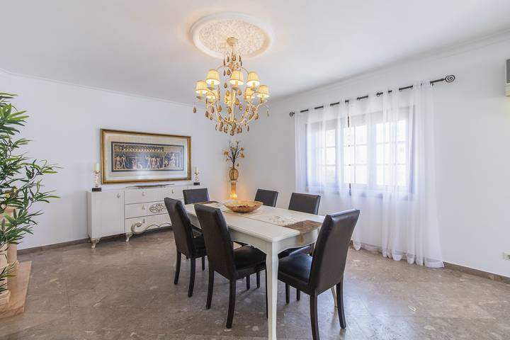 Location de vacances pour 8 personnes, avec jardin dans Galé - 4